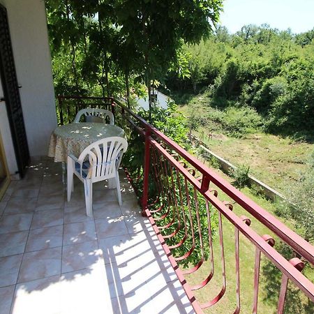 Apartment Arnie Njivice Ngoại thất bức ảnh