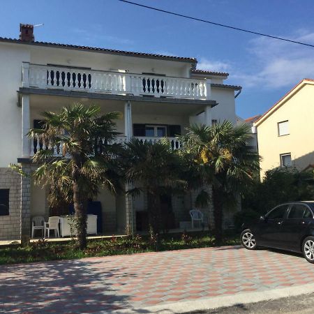 Apartment Arnie Njivice Ngoại thất bức ảnh