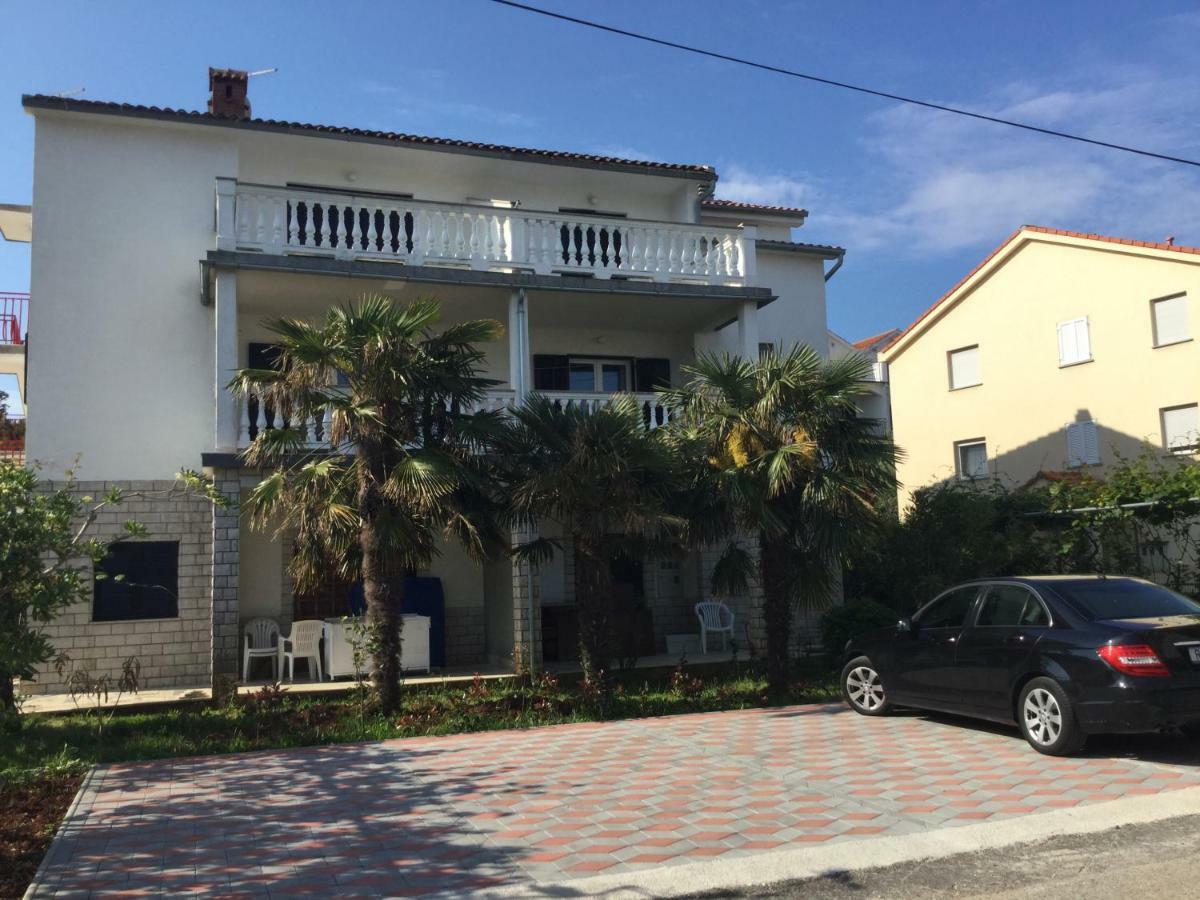 Apartment Arnie Njivice Ngoại thất bức ảnh