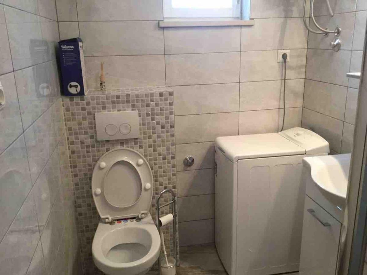 Apartment Arnie Njivice Ngoại thất bức ảnh